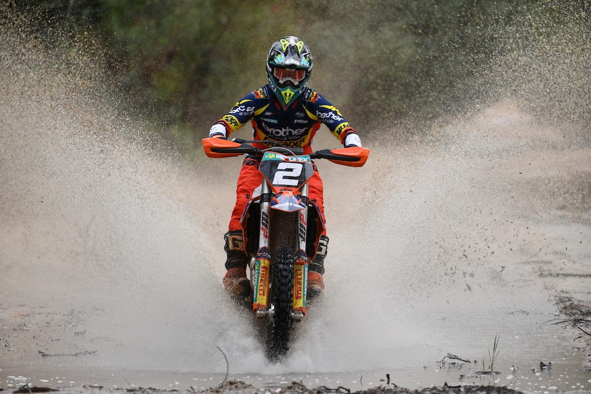 Leading-Cross-Country-rider-Jarryd-Coetzee