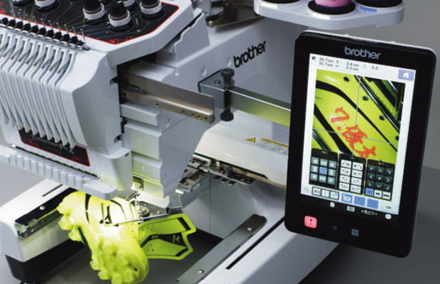PR-Series Embroidery-machine-feature-camera